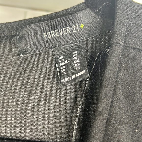 Forever 21 romper black - Picture 2 of 3